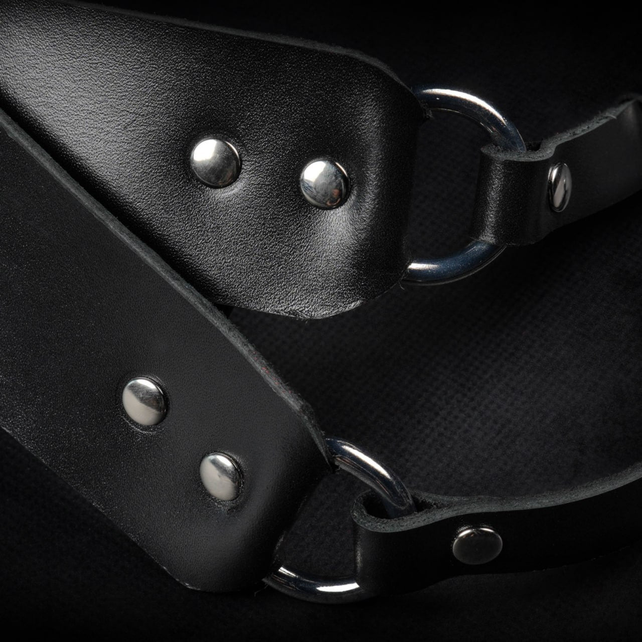 TORROSS™ Obsidian Cross Mask