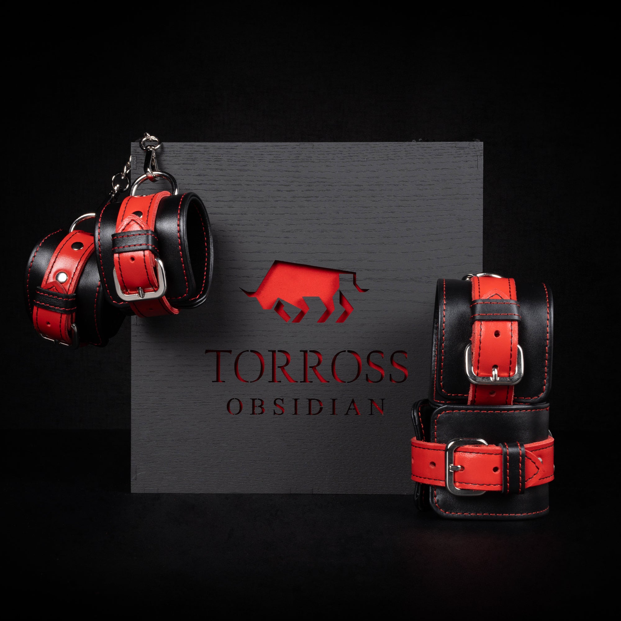 cuffs by linz ハーフムーン　ショルダー手錠　スワロ　黒　＋チャーム TORROSS™ Obsidian Cuffs & Anklets Set – Torross Crafted