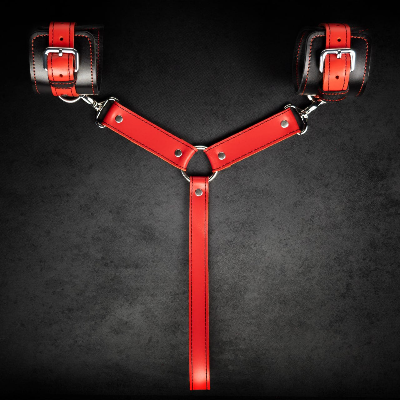 صليب عبودية من حجر الأوبسيديان من TORROSS™ على شكل حرف "Y