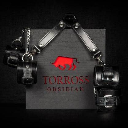 صليب عبودية من حجر الأوبسيديان من TORROSS™ على شكل حرف "Y