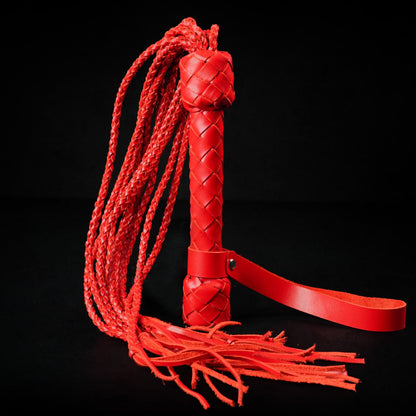 TORROSS™ Obsidian Eclipse Flogger